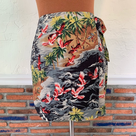 SOLD Vintage Tropical Print Mini Wrap Skirt - Picture 5 of 6